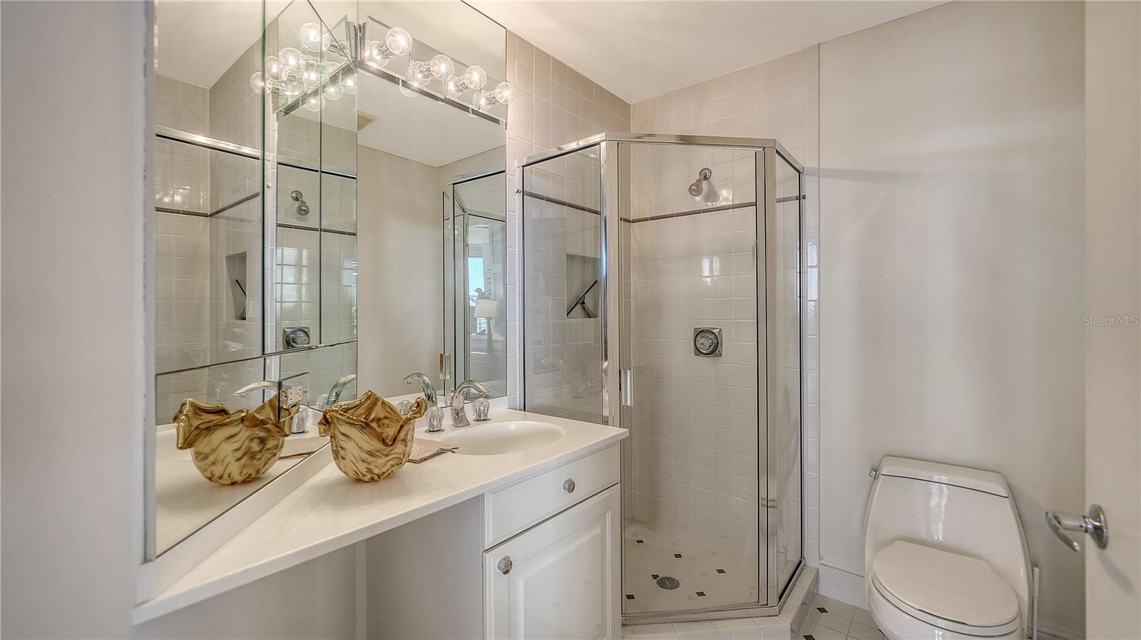 GRAND BAY 1 - Residential