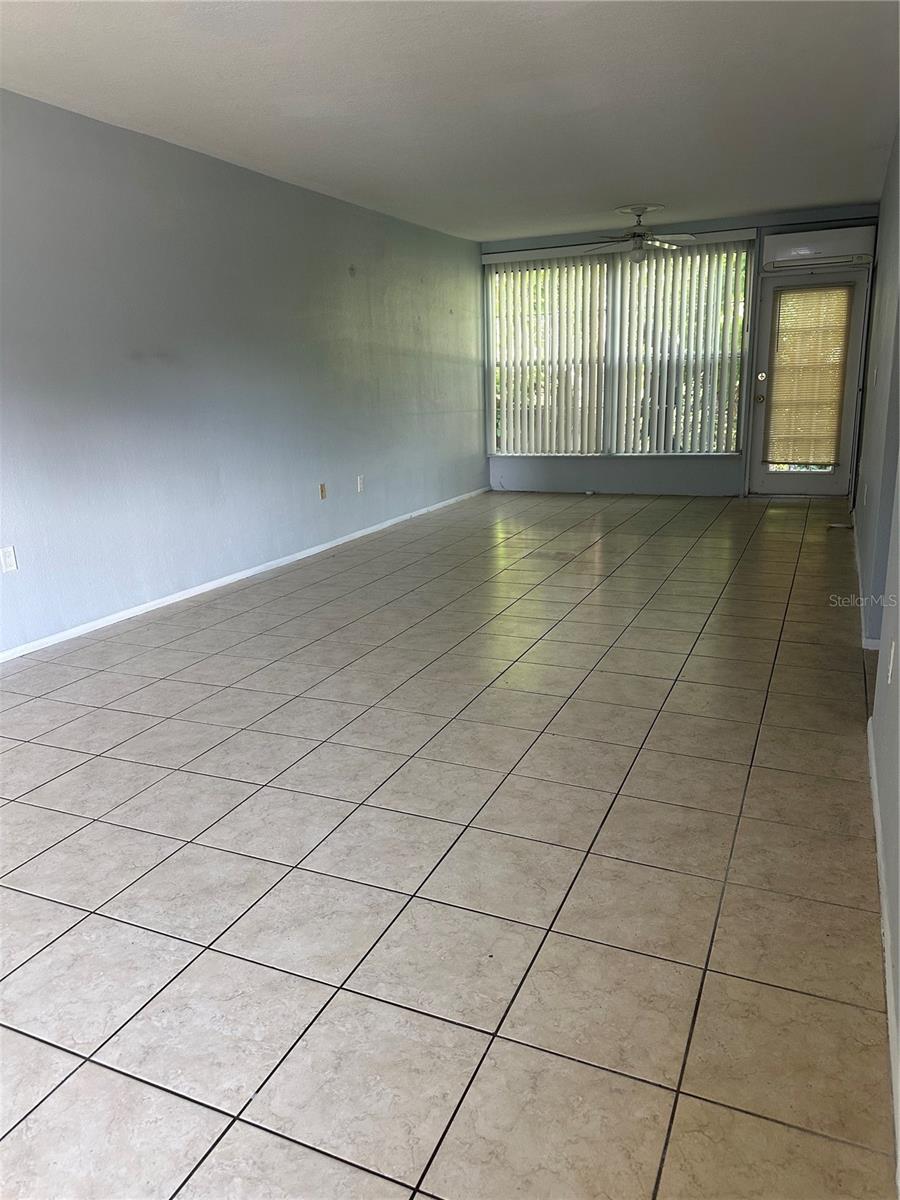 IMPERIAL COURT APT - Residential Lease