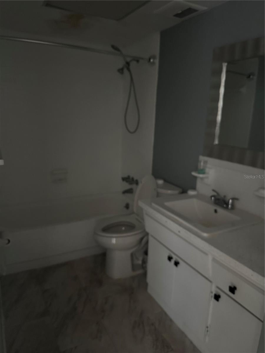 IMPERIAL COURT APT - Residential Lease