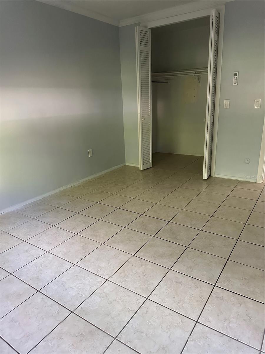 IMPERIAL COURT APT - Residential Lease