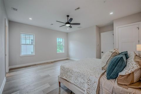 Tiny photo for 129 SE Watula Avenue, Ocala, FL 34471 (MLS # OM721551)