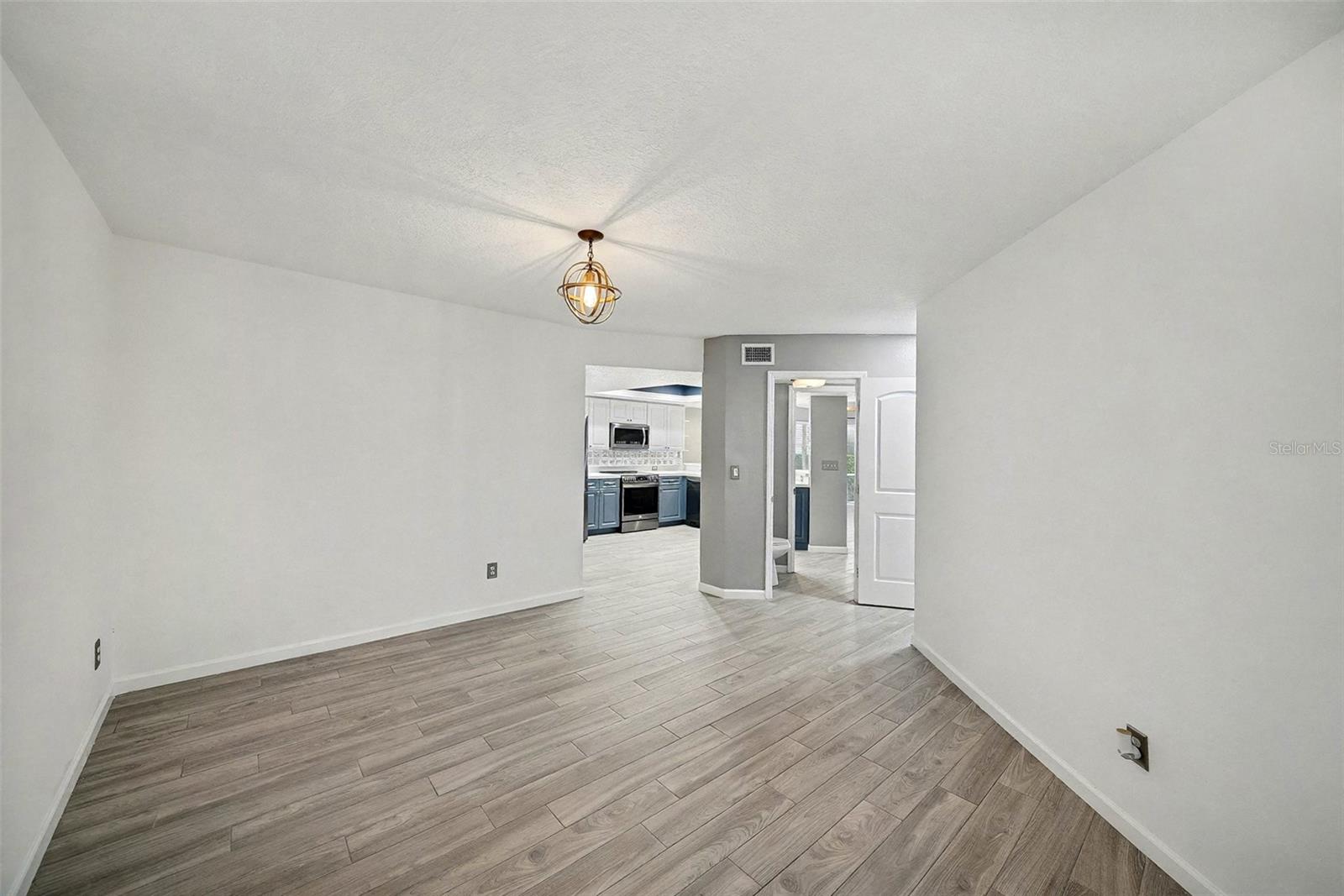 TAMPA PALMS UNIT 4B REP OF - Residential