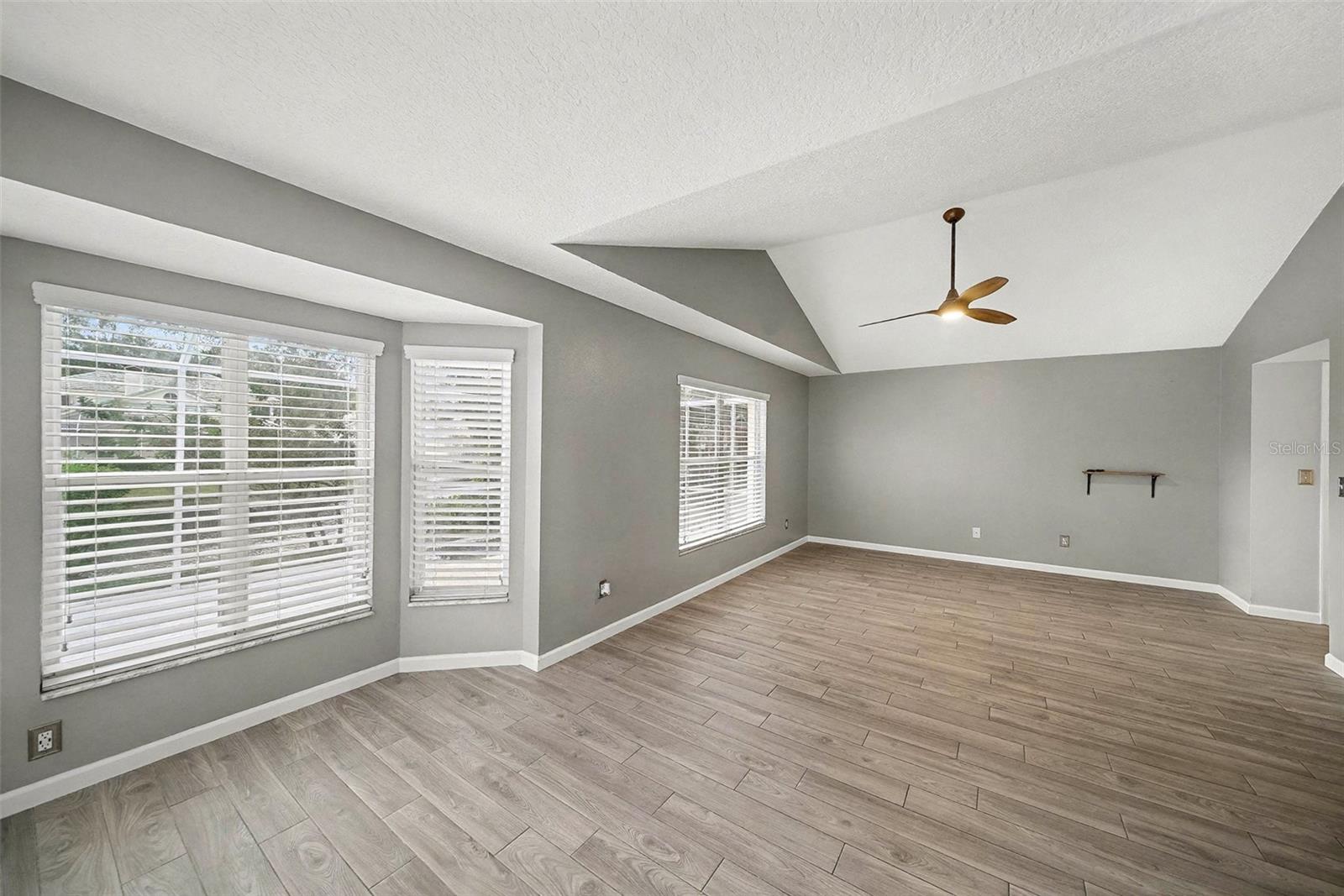 TAMPA PALMS UNIT 4B REP OF - Residential