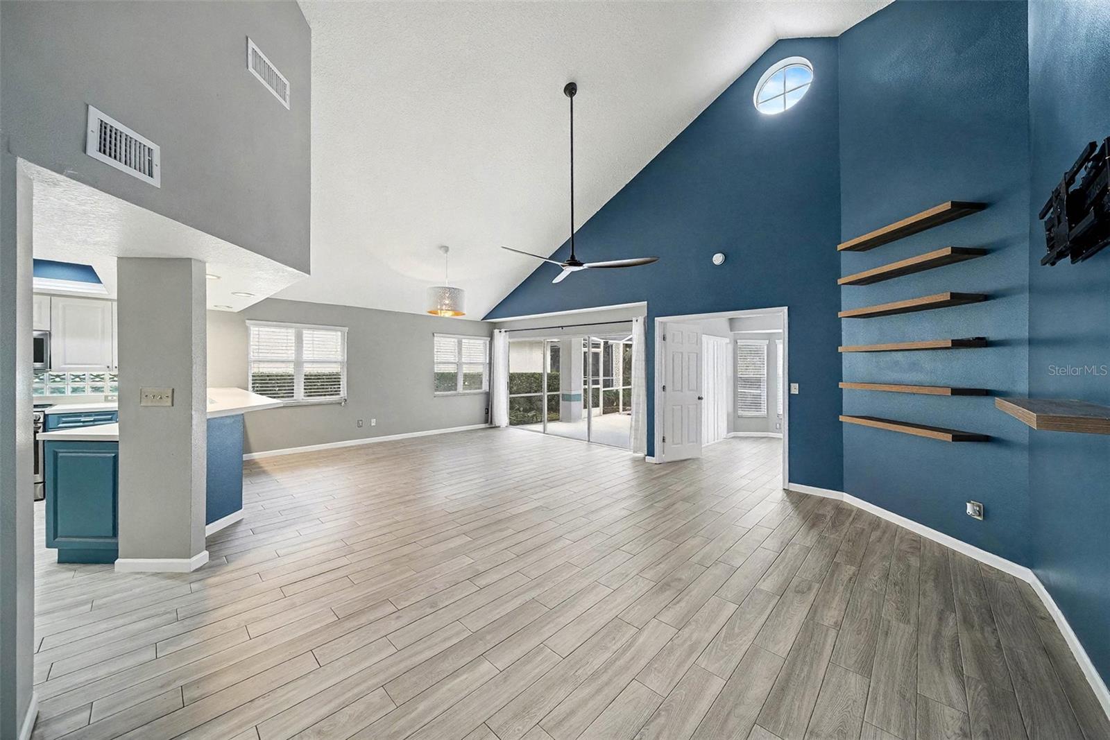 TAMPA PALMS UNIT 4B REP OF - Residential