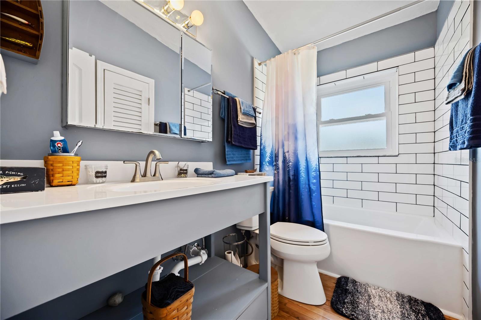 MANATEE GARDENS SECOND SEC - Residential