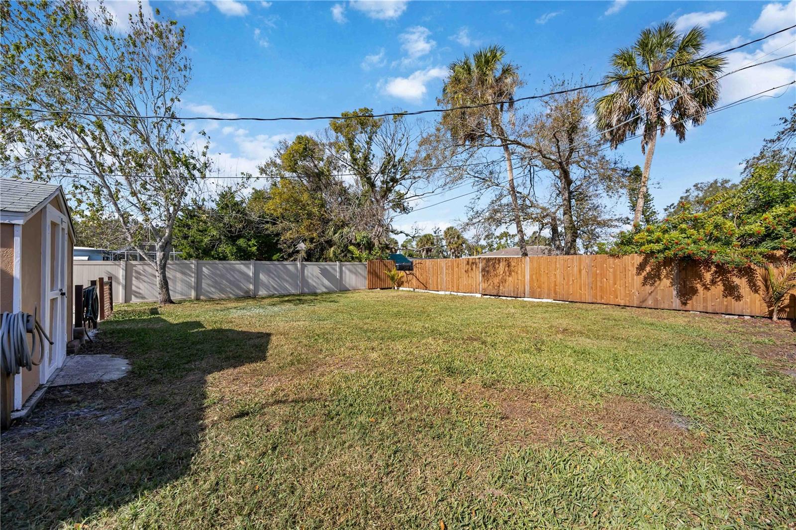 MANATEE GARDENS SECOND SEC - Residential