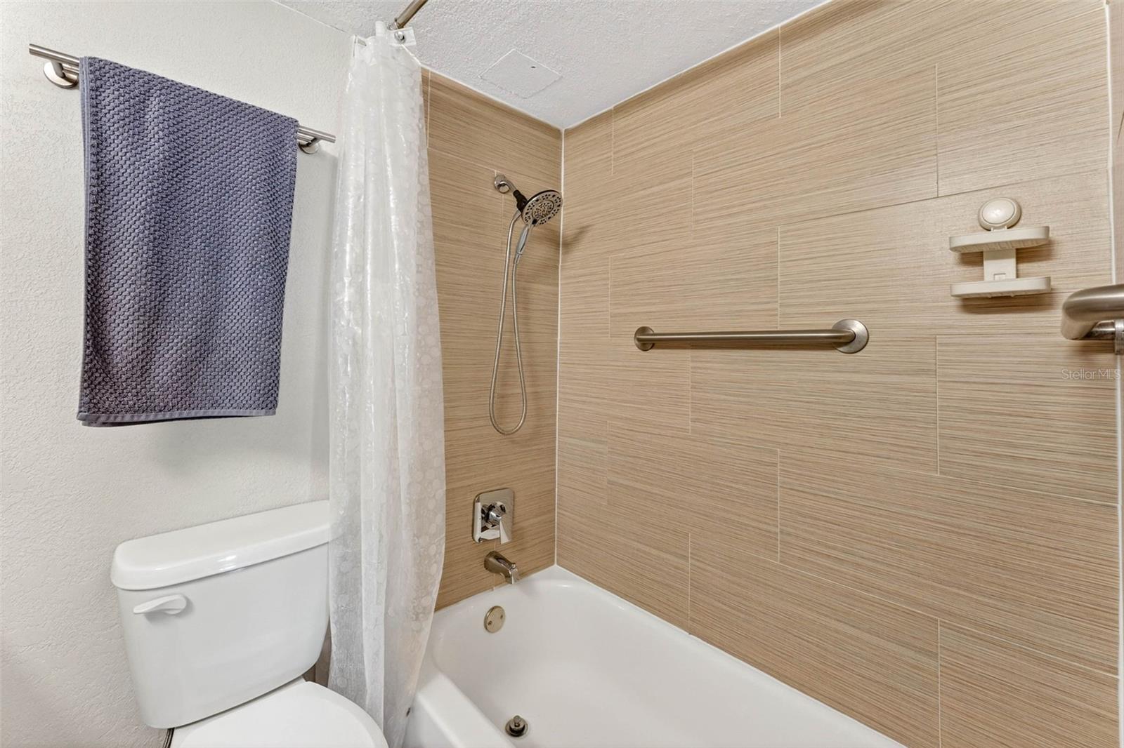 BEACON ON 3RD ST THE - Residential