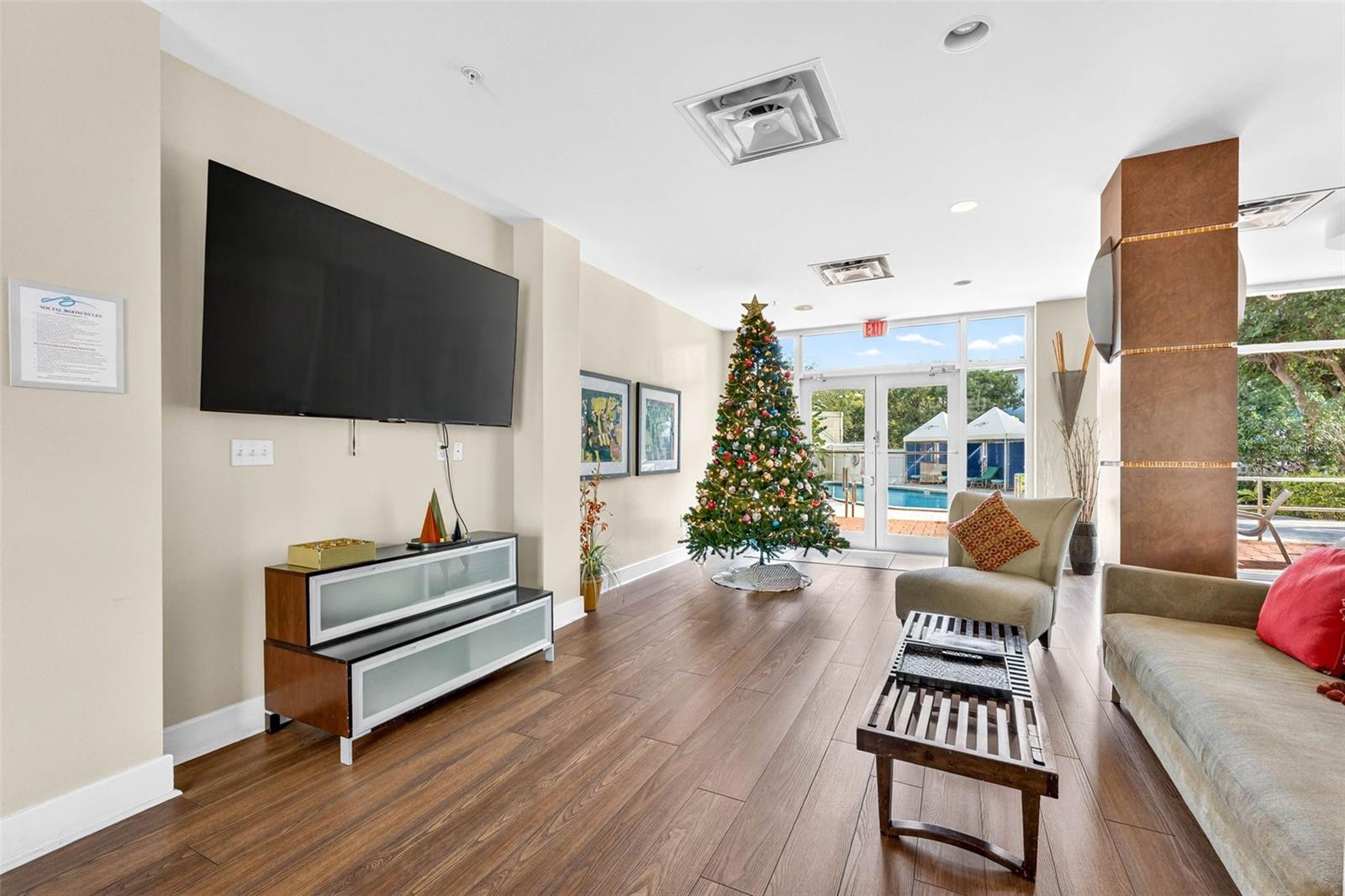 BEACON ON 3RD ST THE - Residential