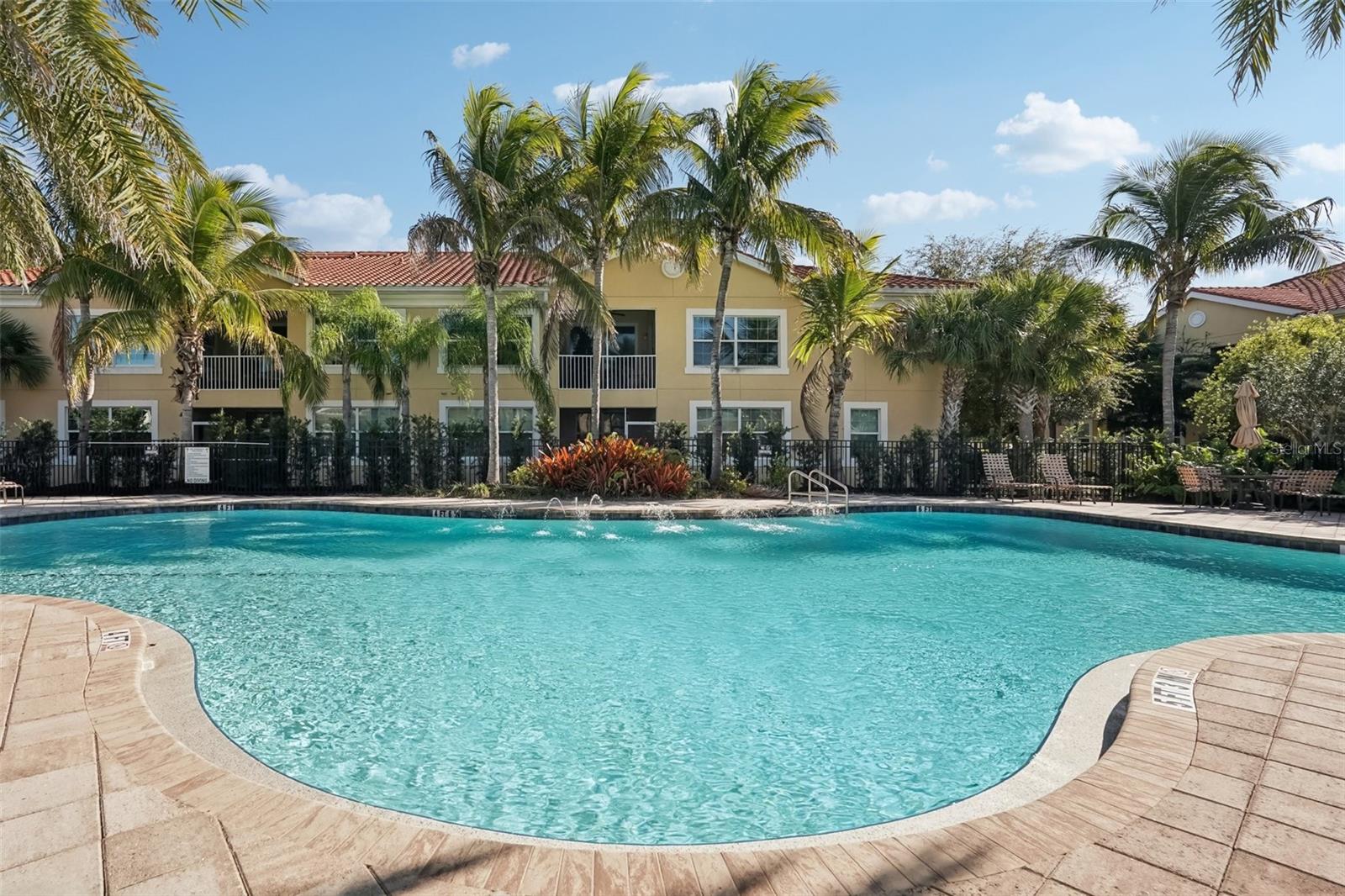 BAY STREET VILLAGES - Residential