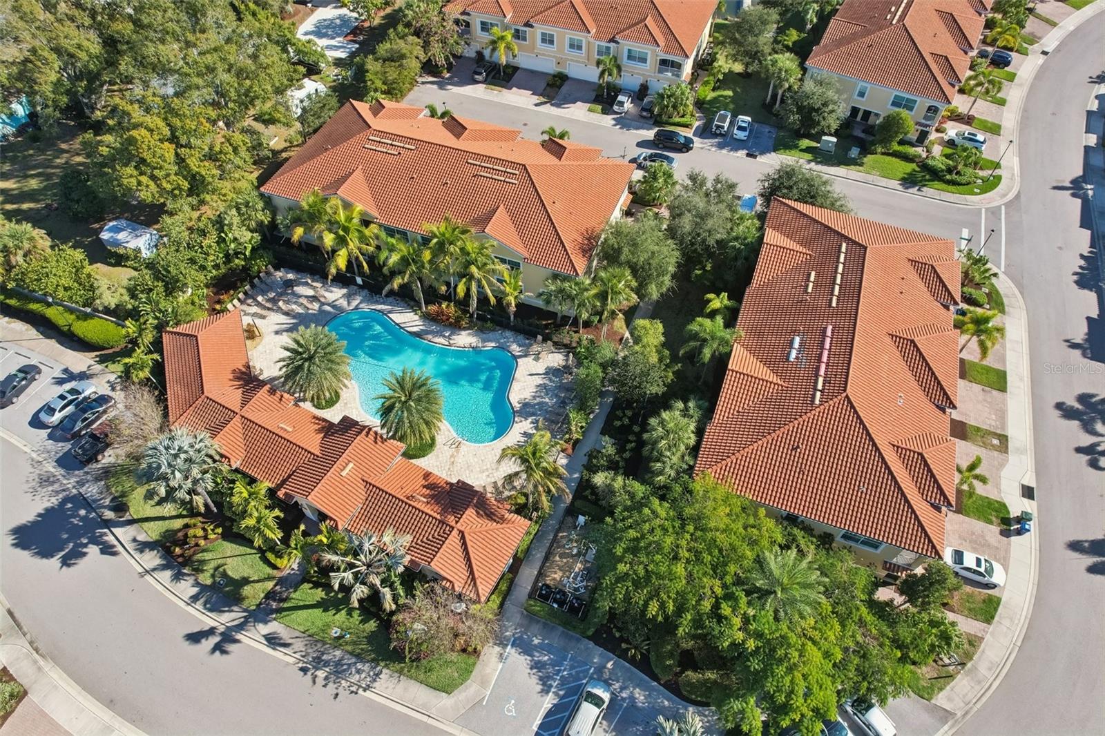 BAY STREET VILLAGES - Residential