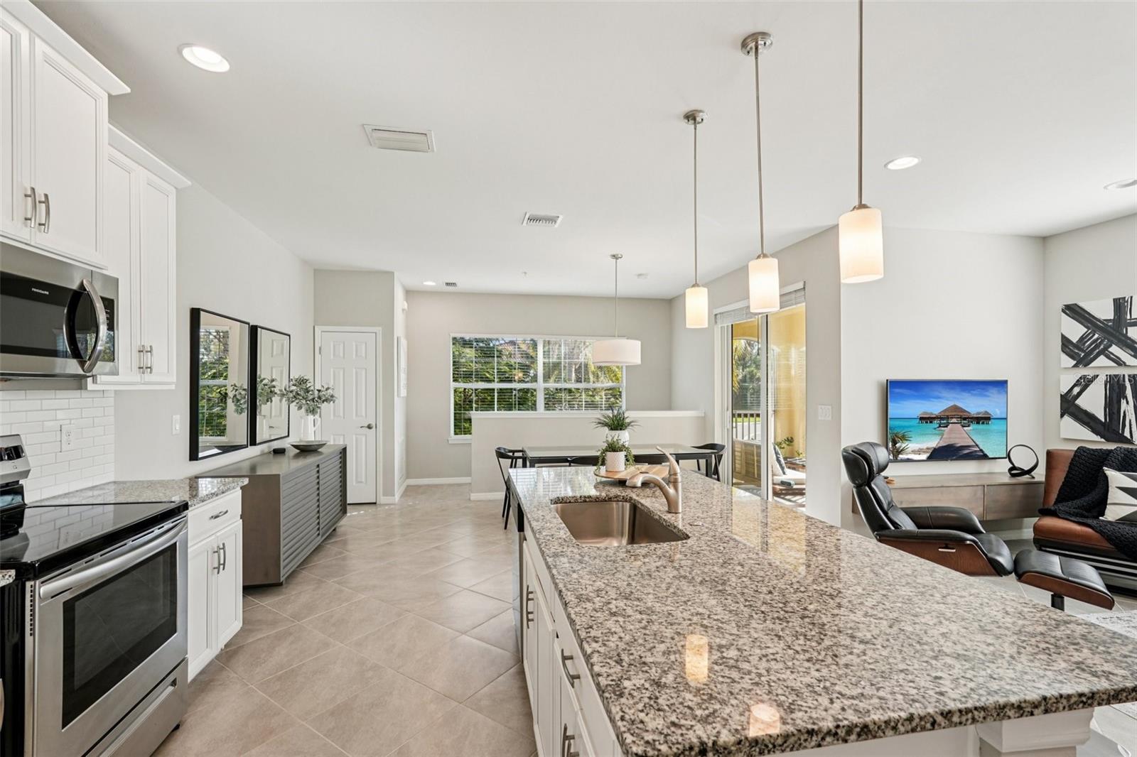 BAY STREET VILLAGES - Residential