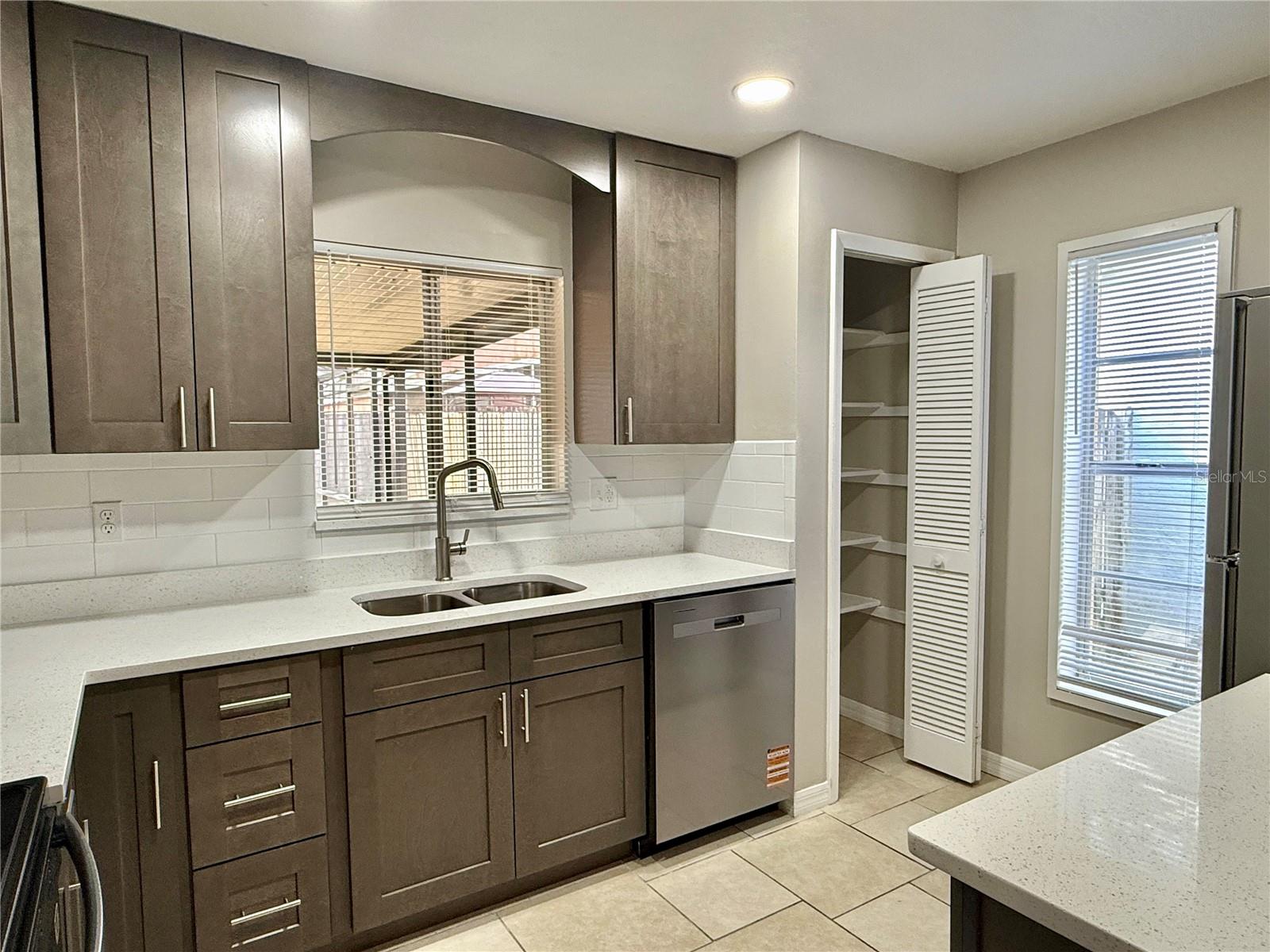 PEPPERMILL II AT PROVIDENCE LA - Residential Lease