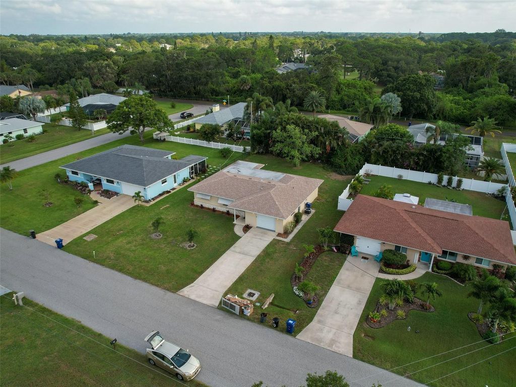 Photo of 916 Gillespie Street, Englewood, FL 34223 (MLS # TB8504860)