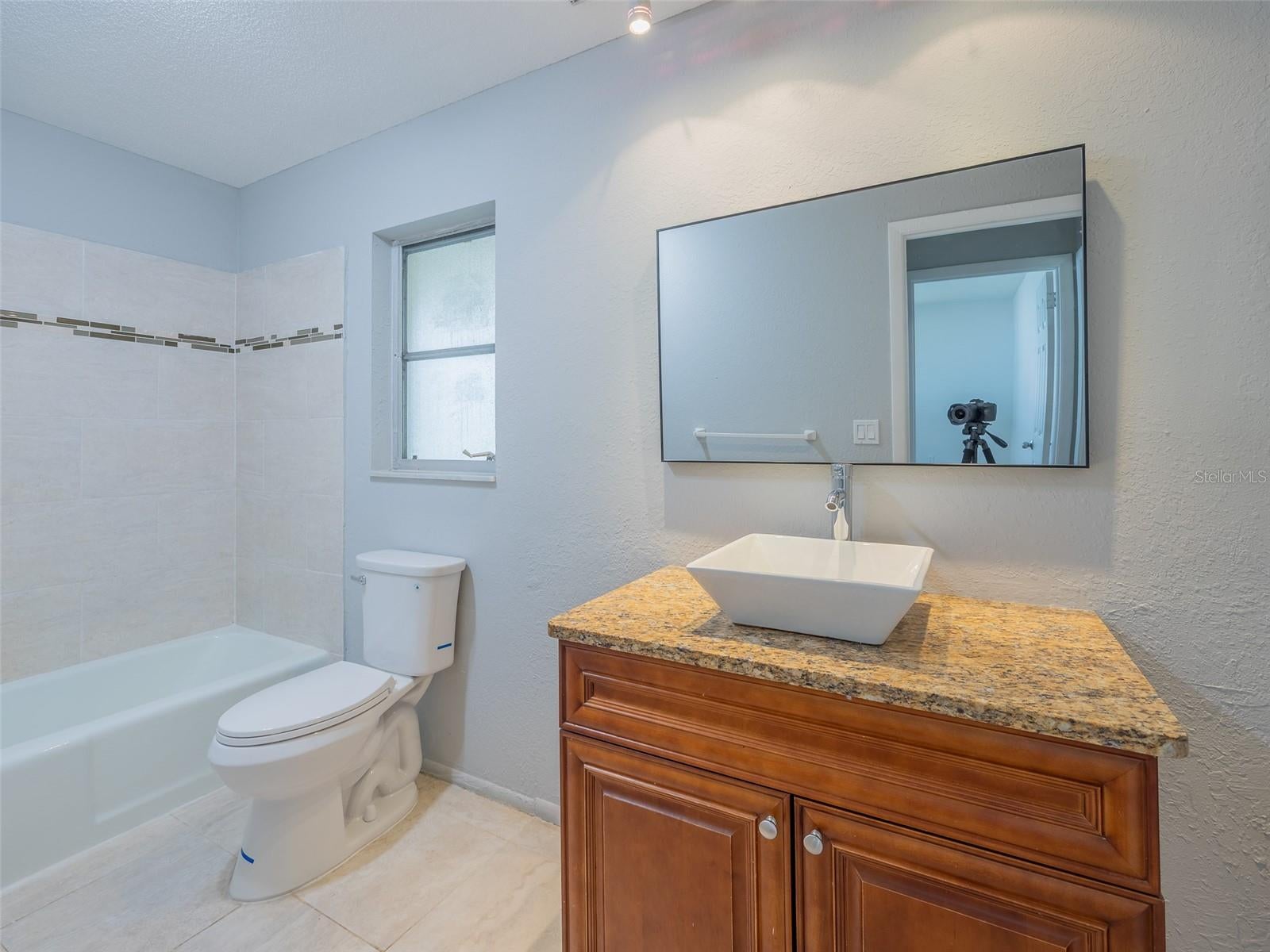 BAY VISTA BLVD - Residential