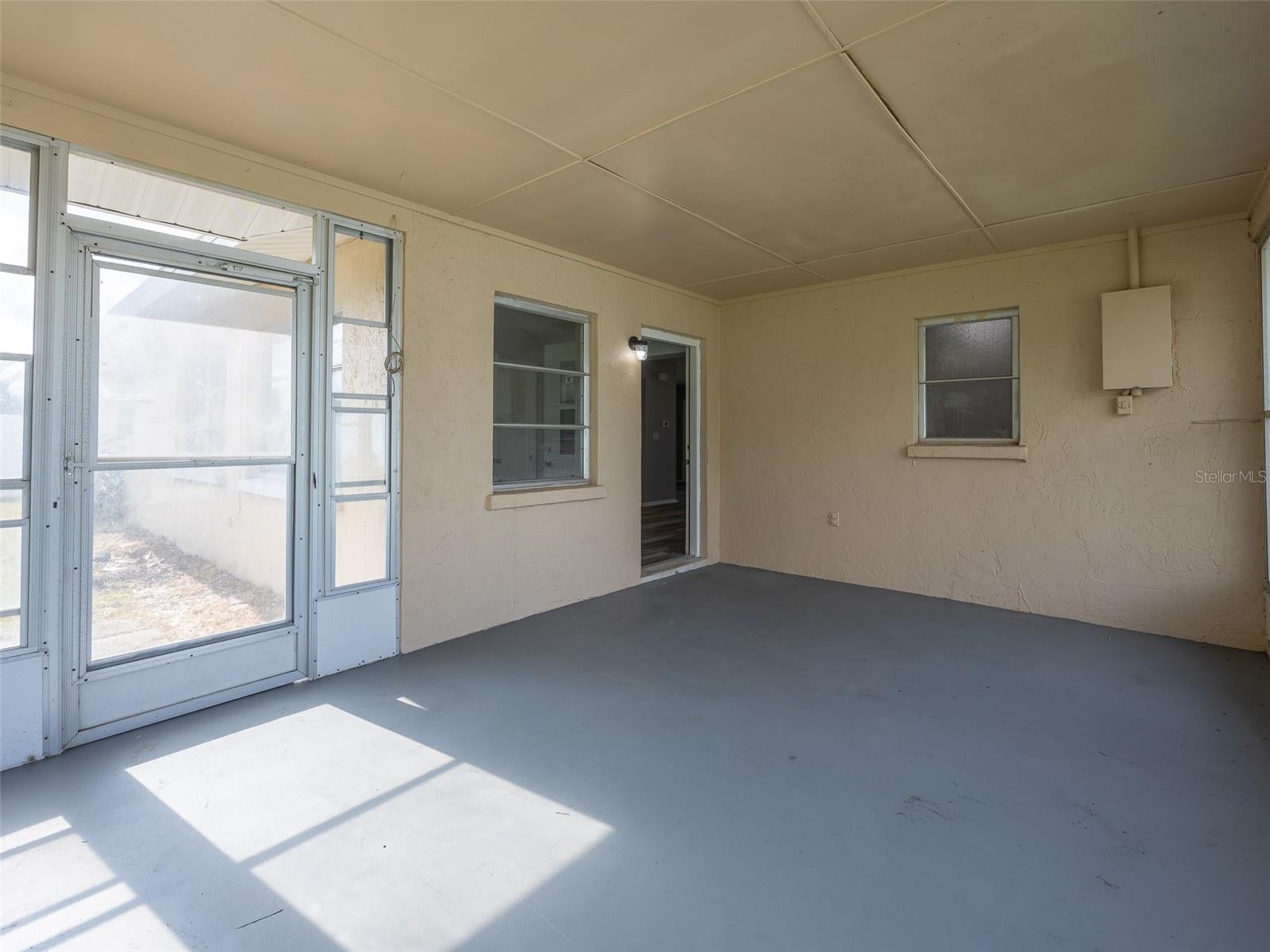 BAY VISTA BLVD - Residential