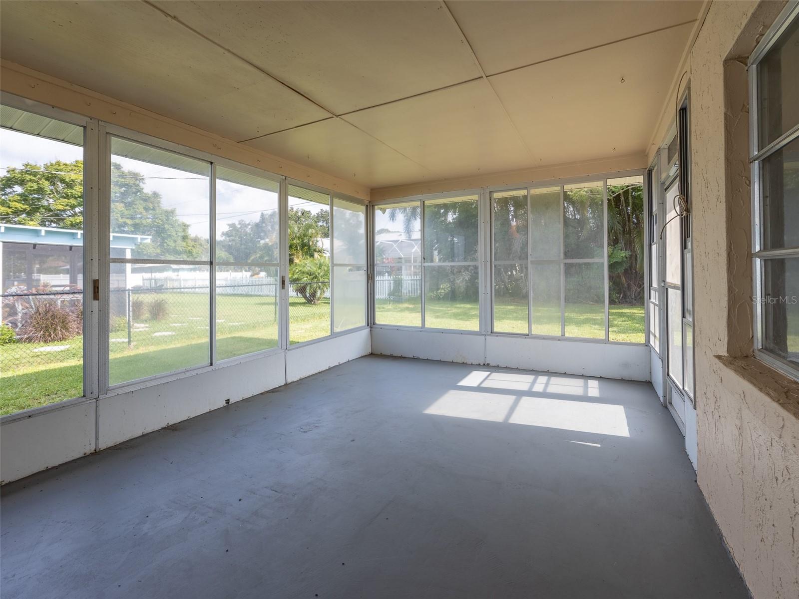 BAY VISTA BLVD - Residential