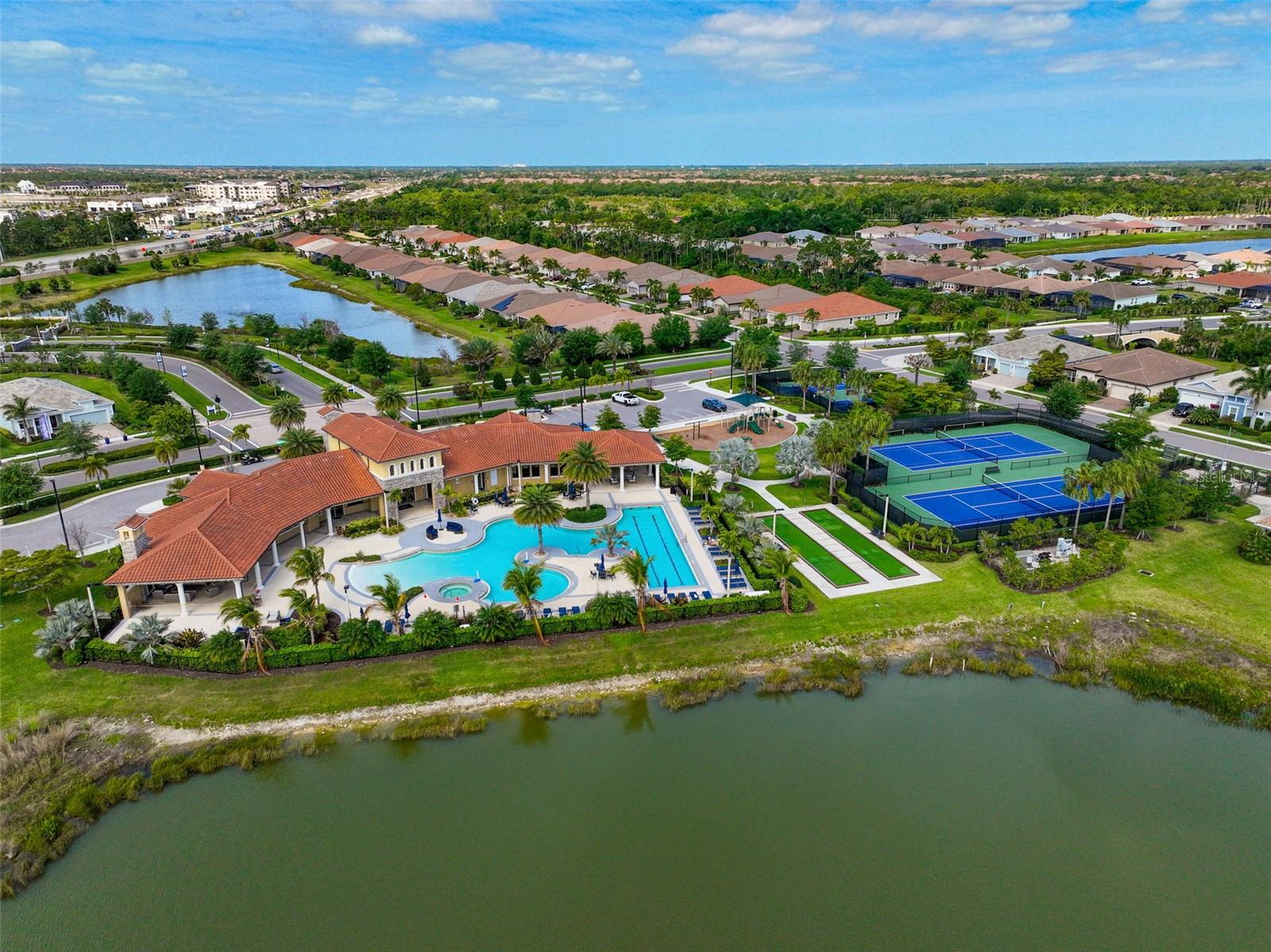RENAISSANCE AT WELLEN PARK - Residential