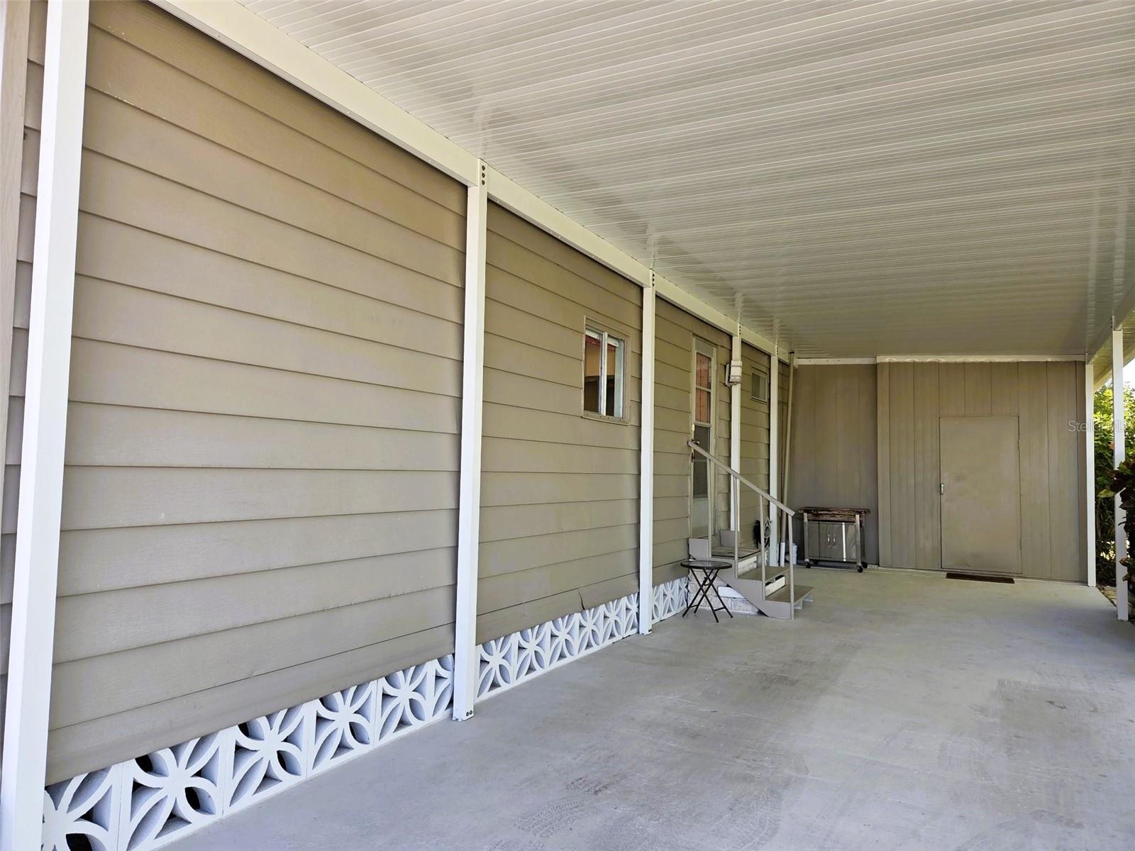 OAKWOOD MANOR - Residential