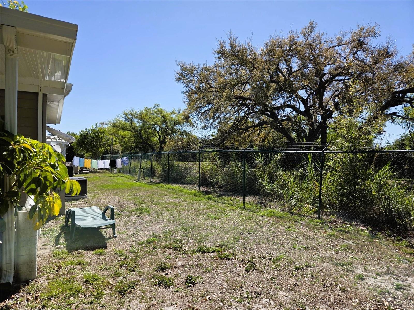 OAKWOOD MANOR - Residential