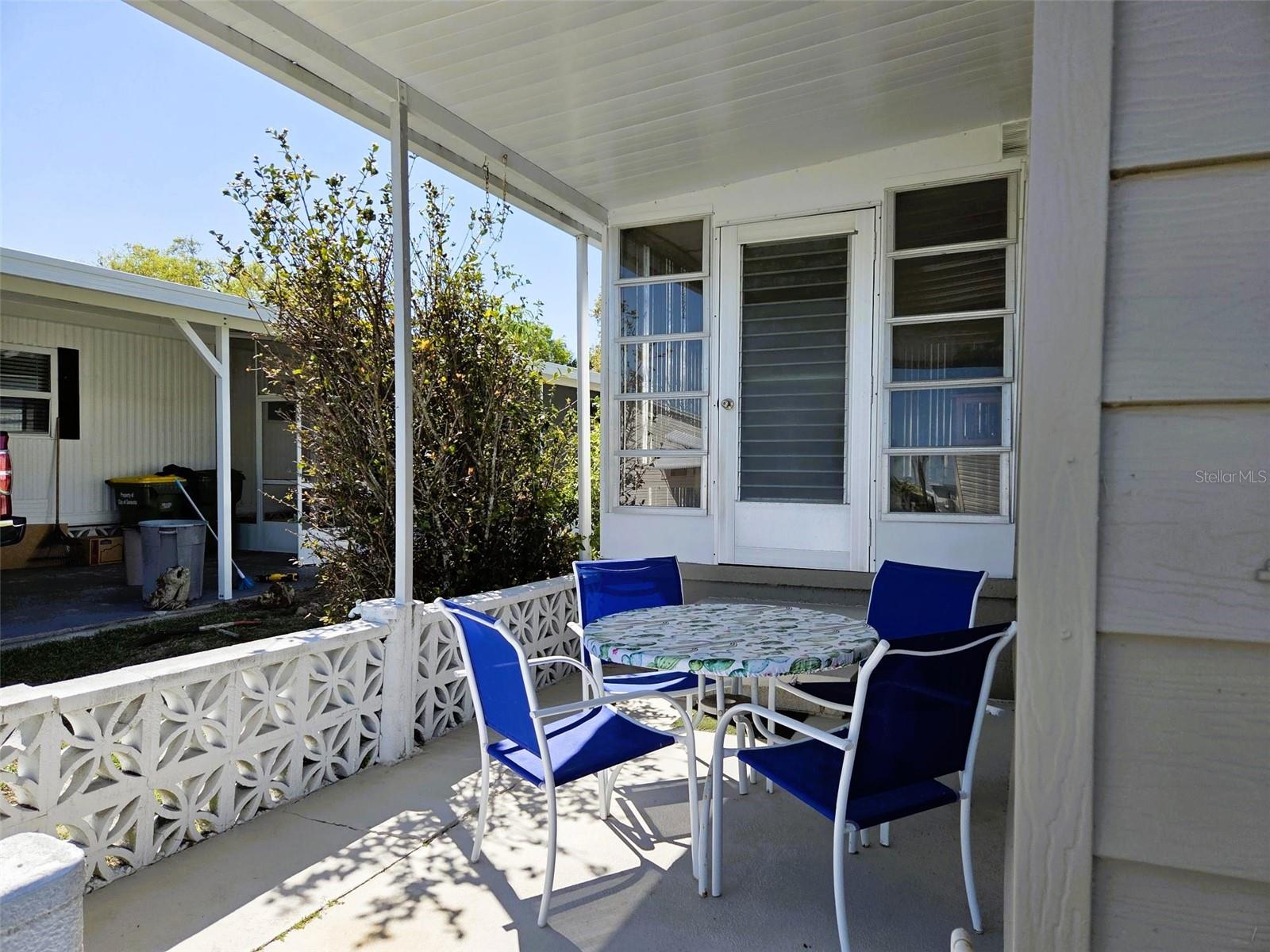 OAKWOOD MANOR - Residential