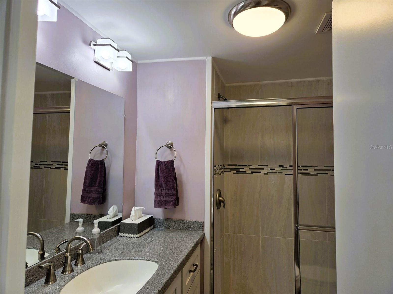 OAKWOOD MANOR - Residential