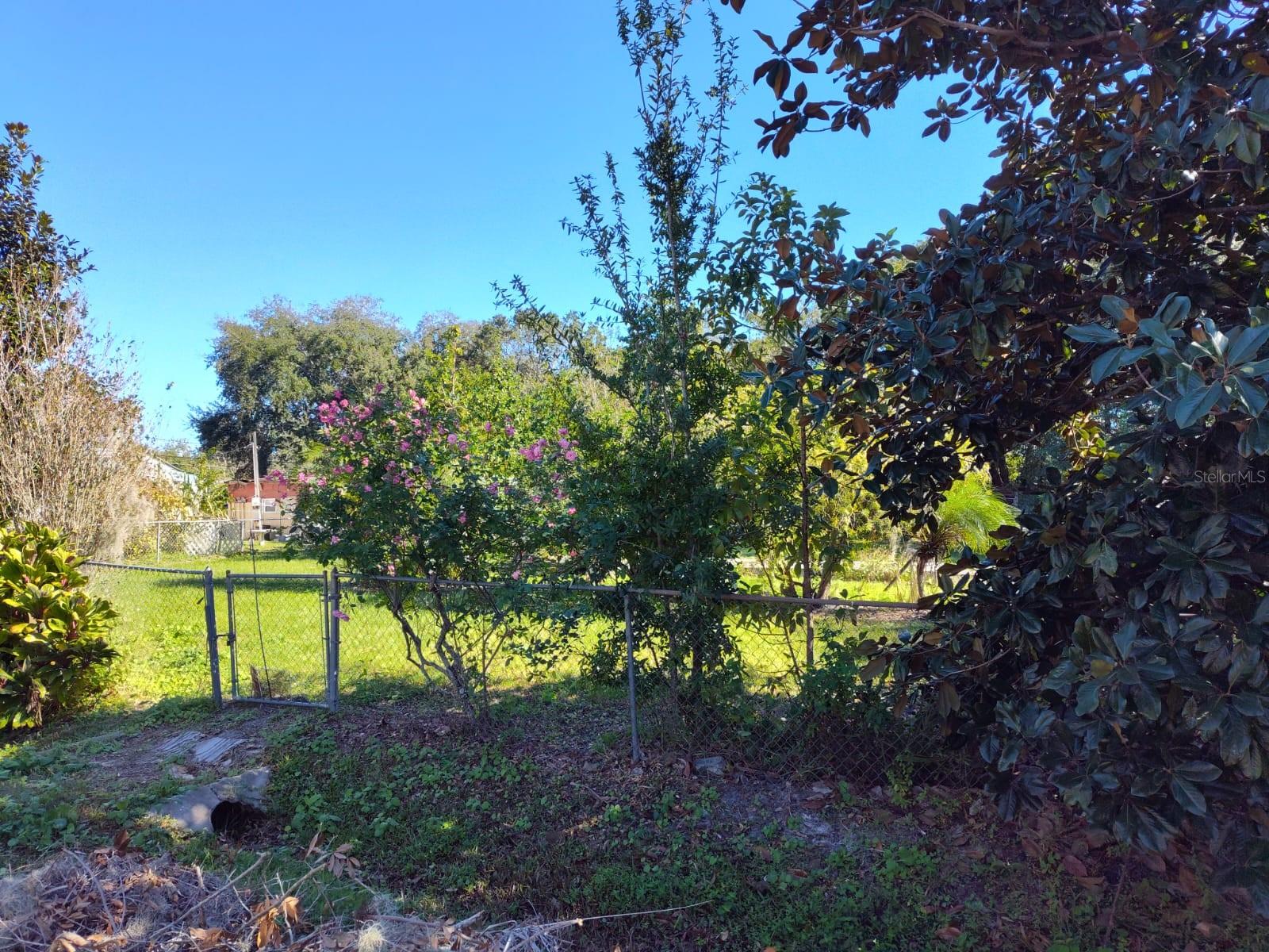 TROPICAL PARK UNIT 4 - Land