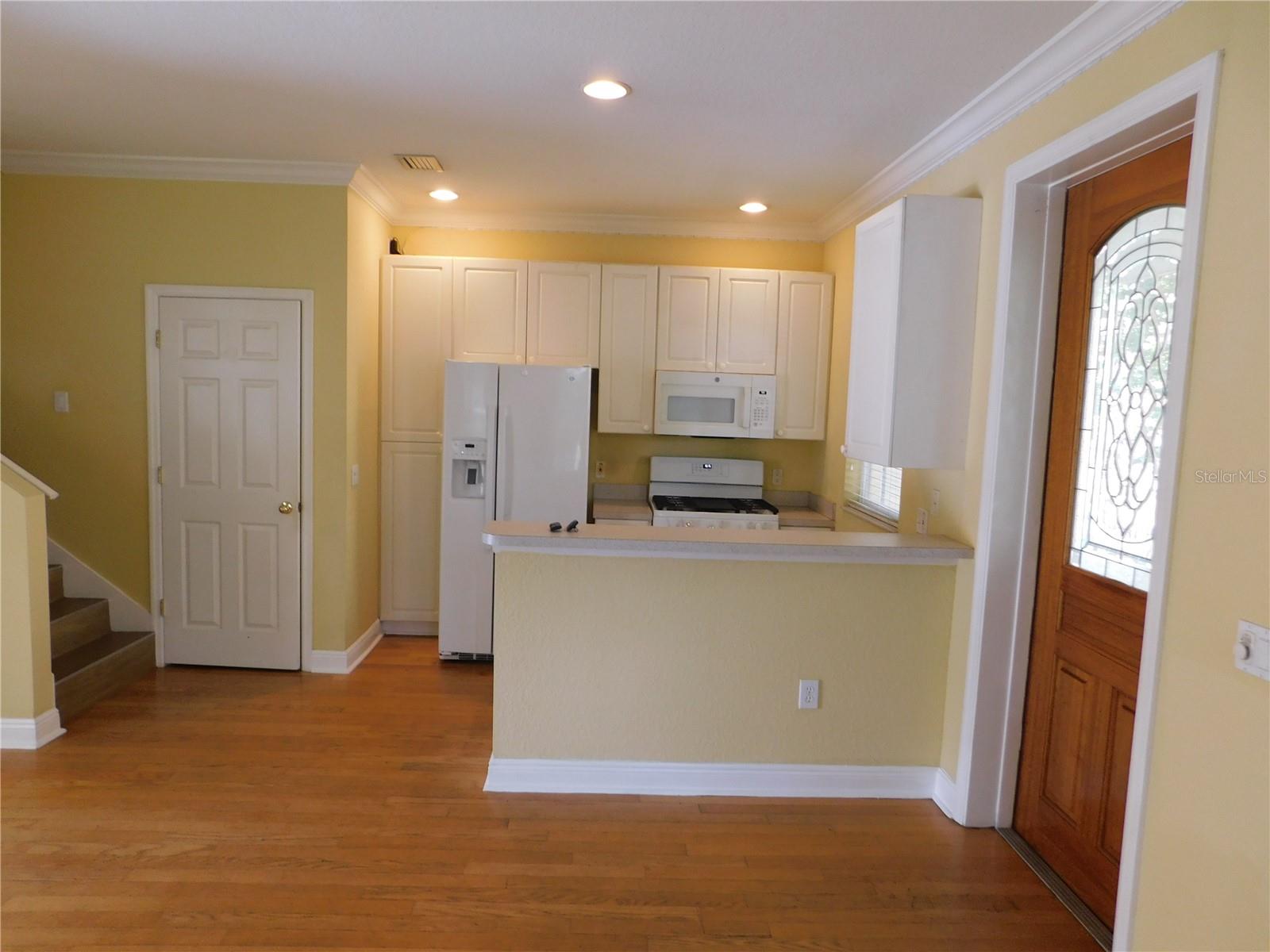 NEWPORT TWNHMS - Residential Lease