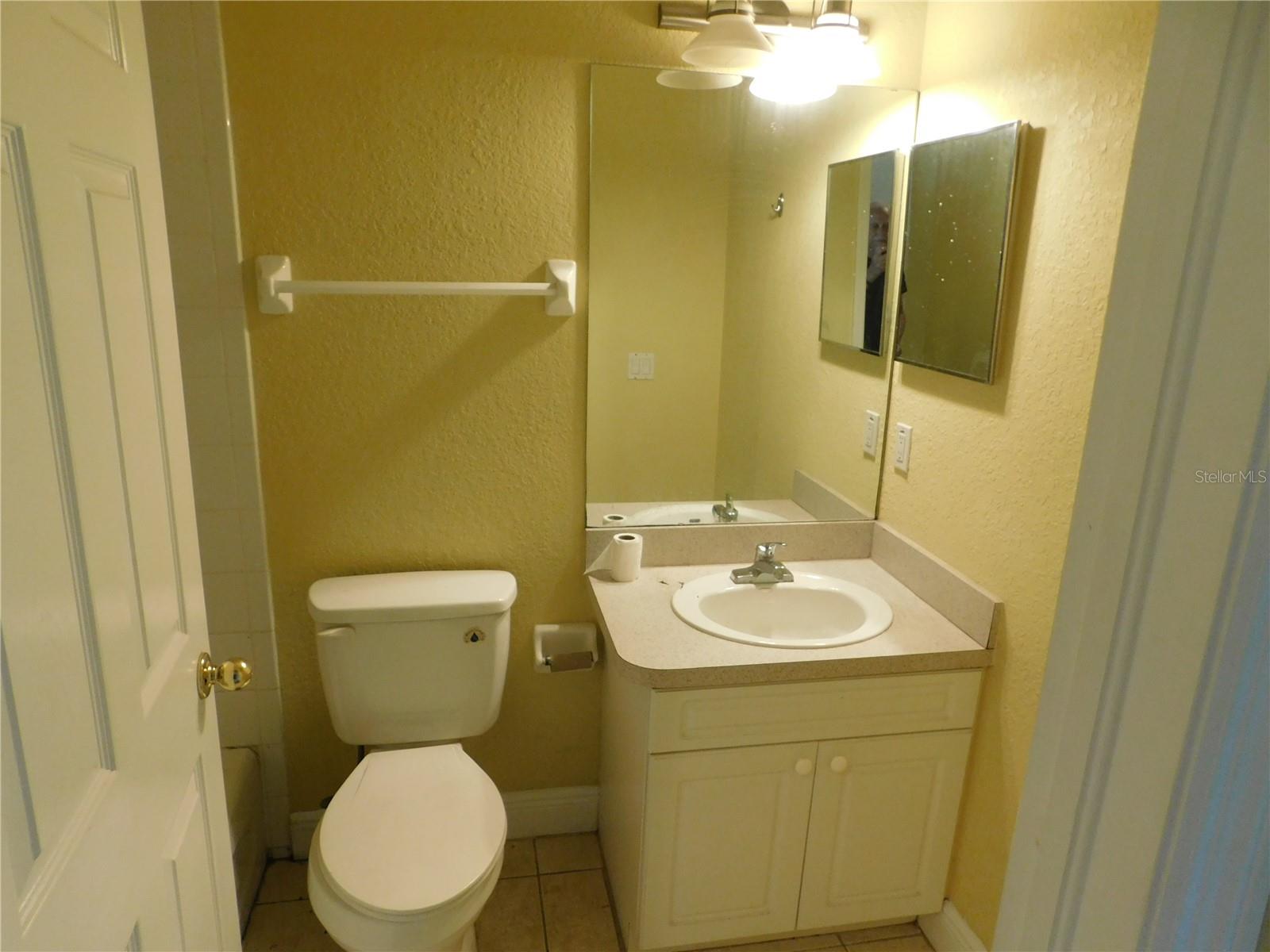 NEWPORT TWNHMS - Residential Lease