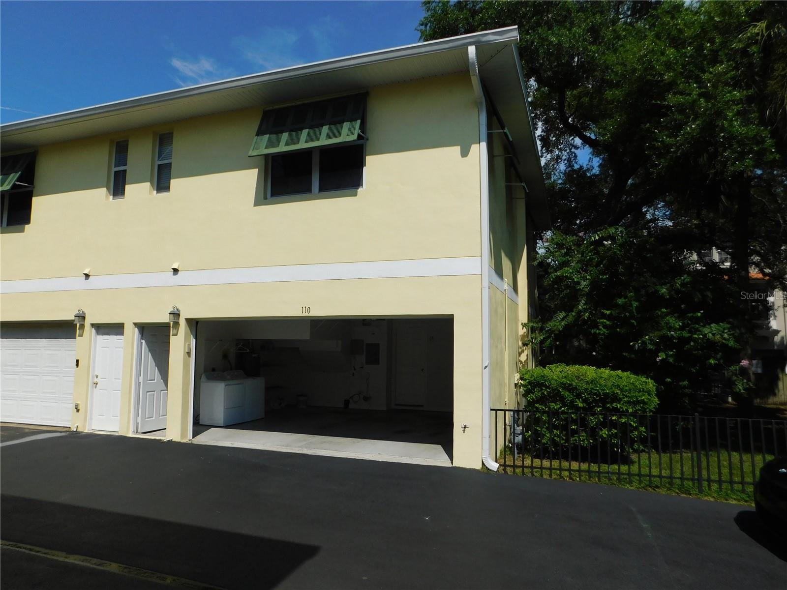 NEWPORT TWNHMS - Residential Lease