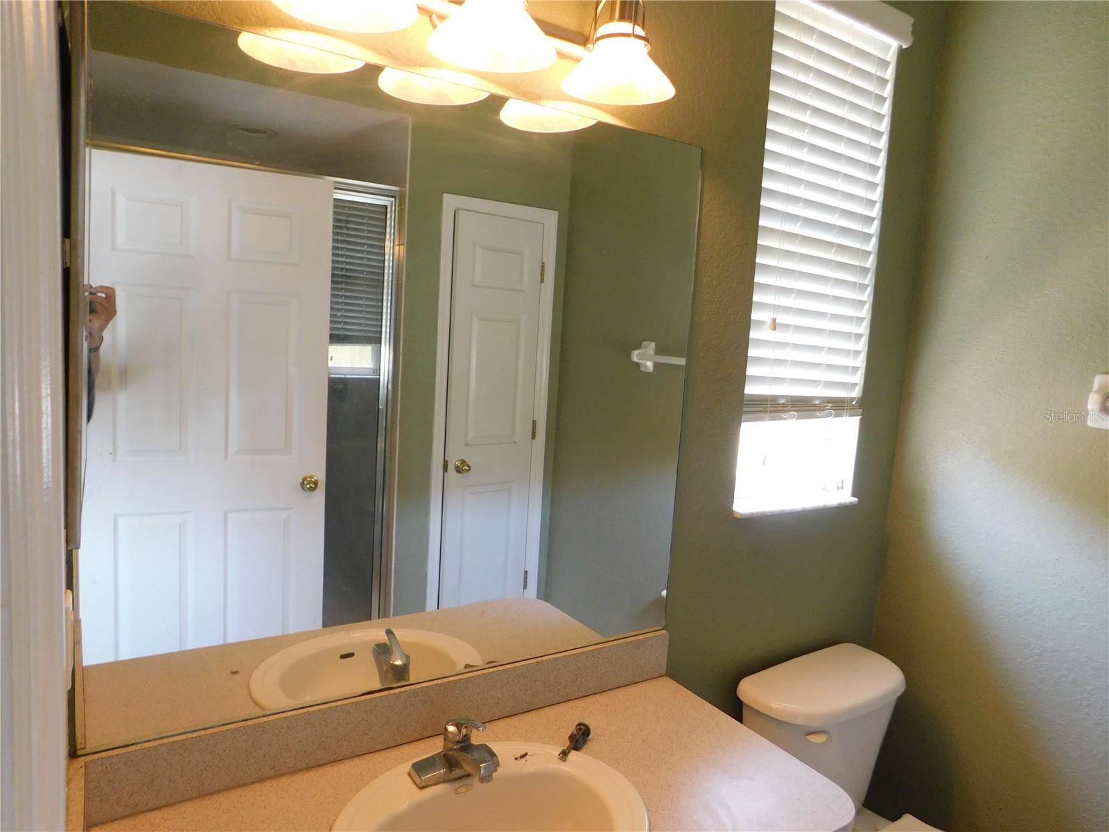 NEWPORT TWNHMS - Residential Lease