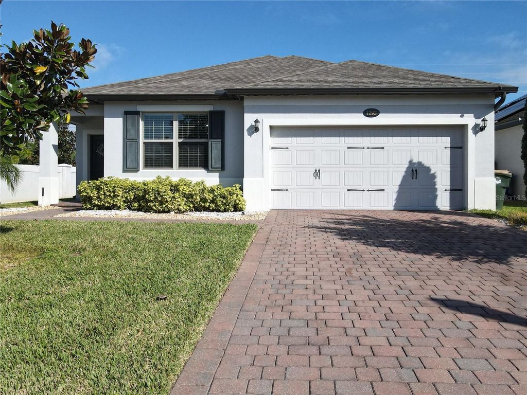 Photo of 1292 Hilltop Place, Saint Cloud, FL 34772 (MLS # O6354330)