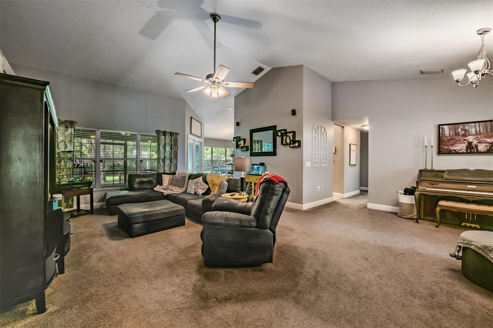 BELLA TERRACE - Residential