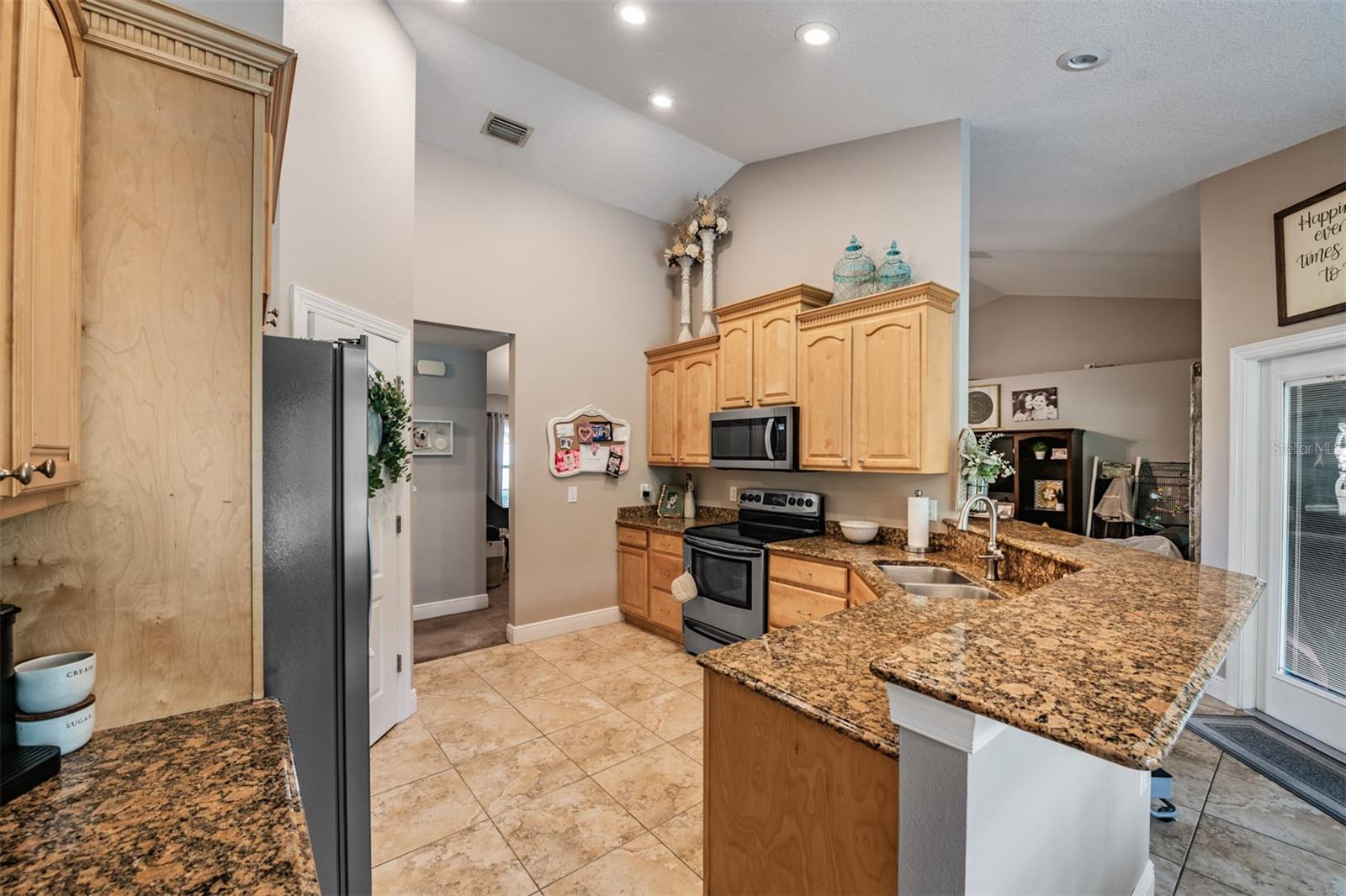 BELLA TERRACE - Residential