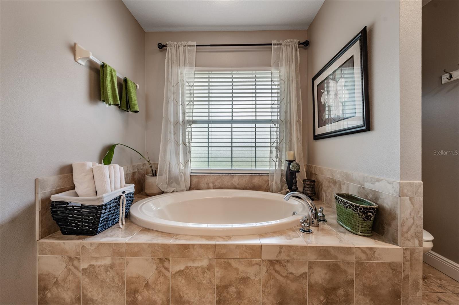 BELLA TERRACE - Residential