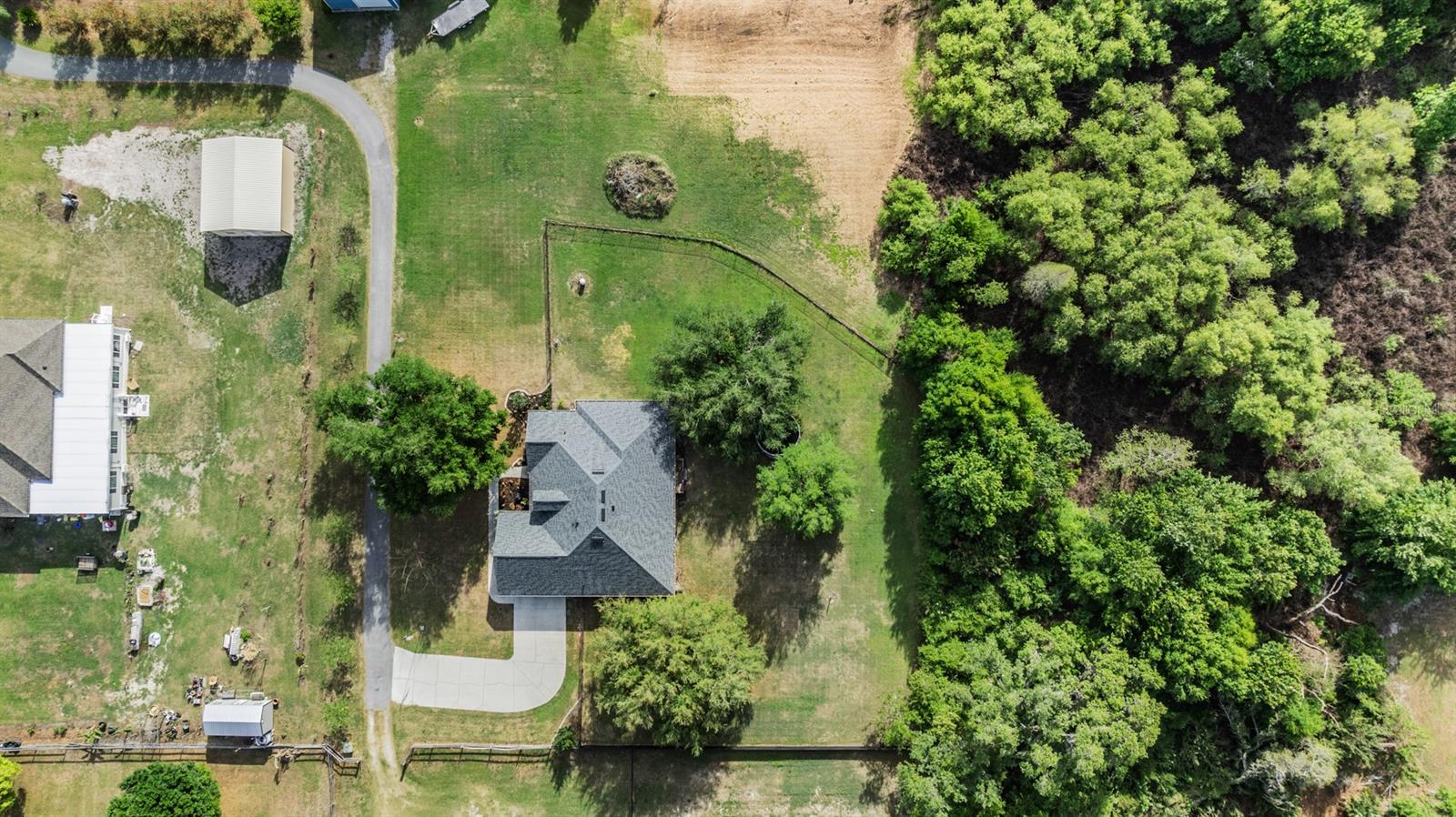 BELLA TERRACE - Residential