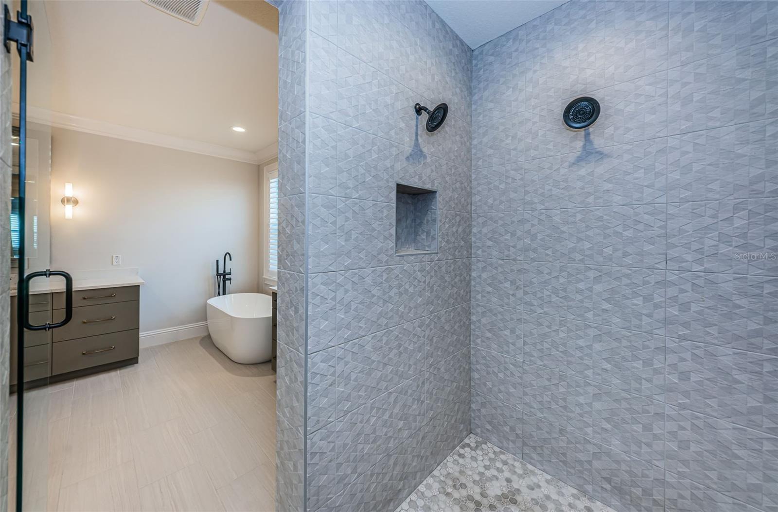 SHORE ACRES BAYOU GRANDE SEC - Residential