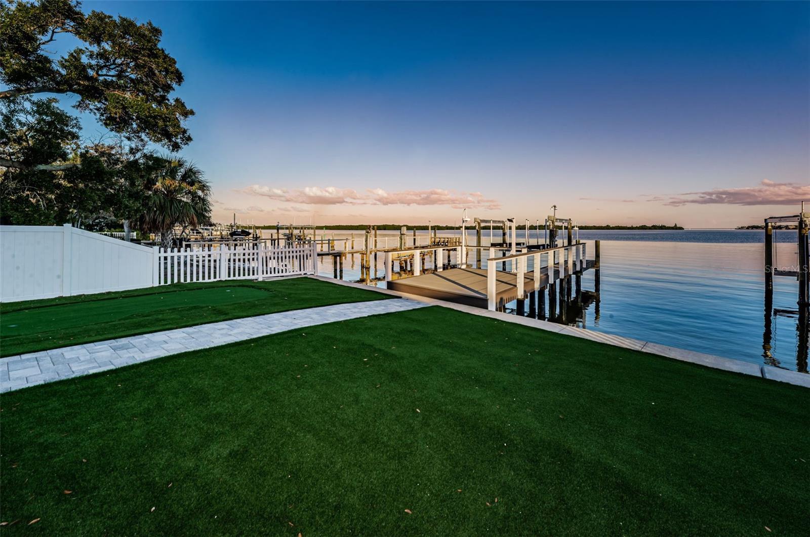 SHORE ACRES BAYOU GRANDE SEC - Residential