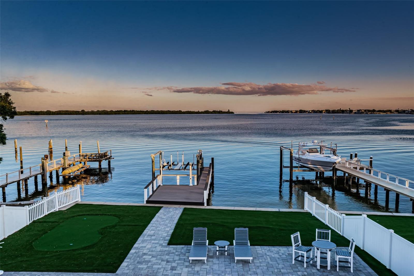 SHORE ACRES BAYOU GRANDE SEC - Residential