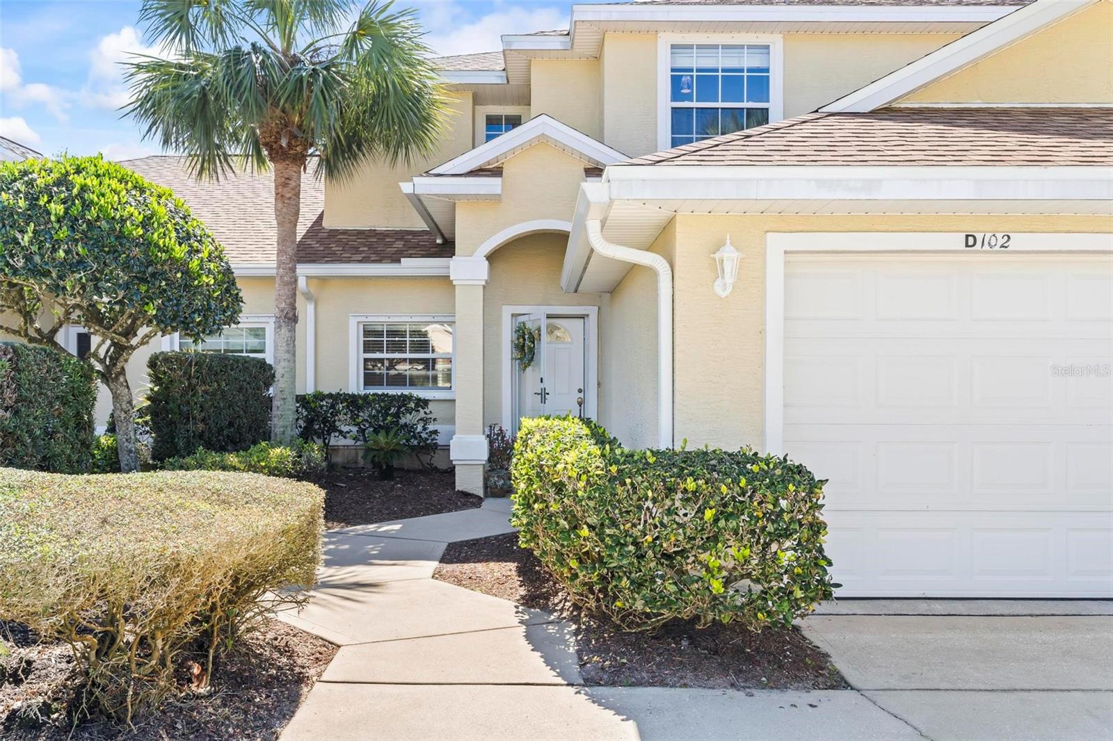 2001 PALM DRIVE D102