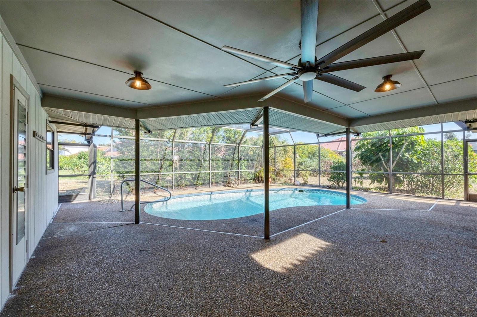 ENGLEWOOD ISLES SUB - Residential