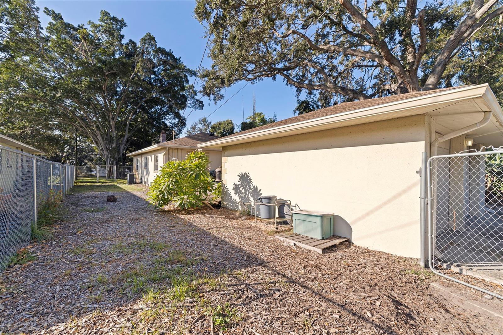INTER BAY - Residential