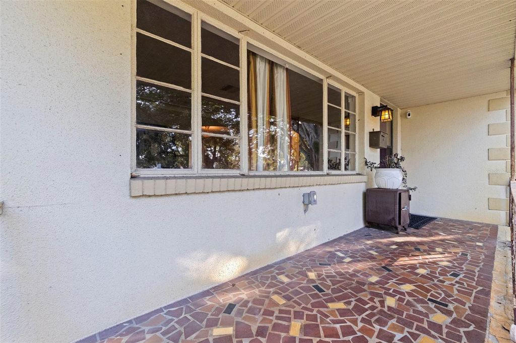 Photo of 4341 1st Avenue N, St Petersburg, FL 33713 (MLS # TB8439662)