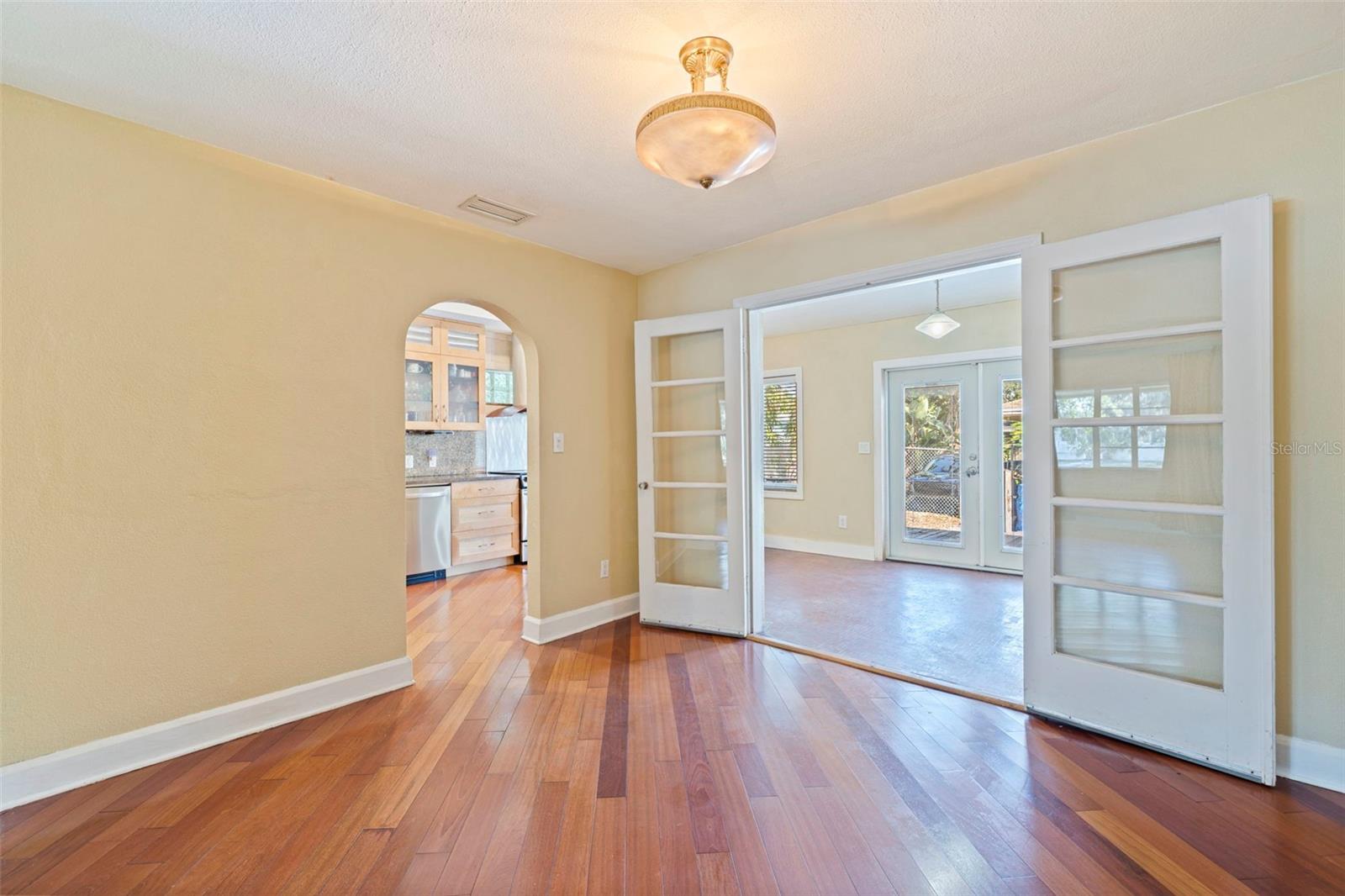 INTER BAY - Residential