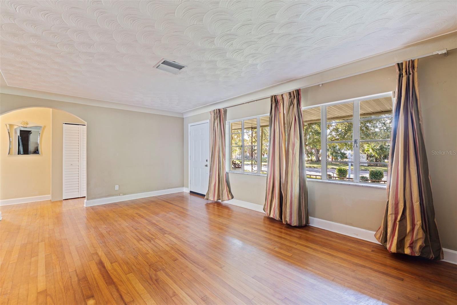 INTER BAY - Residential