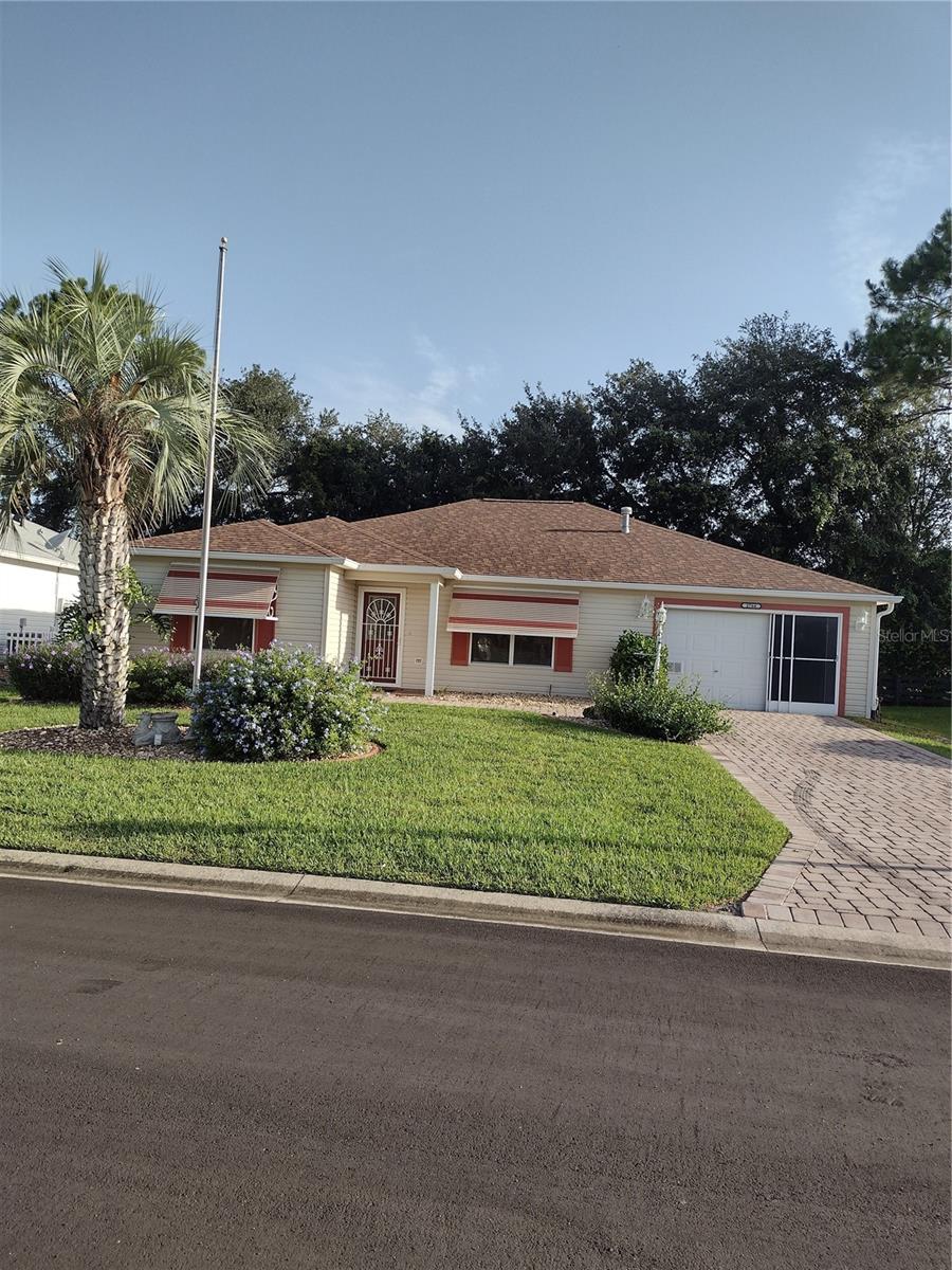 SEASONAL RENTAL in the Village of Alhambra! Book now! This well appointed 1424 SF, 3/2 home is ranch style with a large under air Florida Room and lots of windows to watch the birds and enjoy a slice of nature right in the back yard. All appliances are new stainless steel. A new washer and dryer are available in the garage.
Fully furnished, the décor is welcoming and comfy with bedrooms (1 K and 2Q size beds) that are large and accommodating, dining/living room flows into the kitchen for a nice open living environment. Two of the bedrooms have pocket doors with an extra mechanical shade for privacy, very nice. The Florida Room is a sunken floor with step down from two bedrooms and the living room.
GOLF CART INCLUDED!
Small canines Ok, up to 25 lbs each, max of two, PET FEE of $200 per pet.
Privada drive connects you to all the amenities of The Villages including, within walking distance, the neighborhood recreation center. Conveniently, the postal center is just down the road. You will be close to Spanish Springs Town Square, all shopping big and small, Walmart, Savannah Center, and much more.
Villages ID guest passes are available for $50 payable to The Villages handled at the Sales Center downtown Spanish Springs.
Cable TV, wireless internet, trash collection, lawn care and utilities are included in the rent.
The Villages is a 55+ community.
Security deposit of $1000.00 due at reservation. At this time we are reserving a 3 month minimum for the high season January thru March 2026. April if added, will be steeply discounted! At lease signing first month rent is due, balance of stay will be due 90 days prior to occupancy. A cleaning fee of $190 will be deducted from the Security Deposit at the end of your stay.
Rates:
November 3000.00
December 3500.00
Jan – March 4800.00 per month
April 3600.00
May 2500.00
June – September 1600.00
October 2500.00