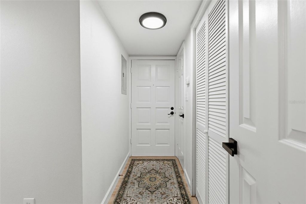Photo of 1428 Oak Place #D, Apopka, FL 32712 (MLS # O6412521)