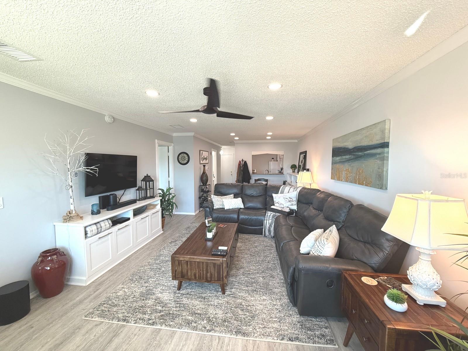 HARBOUR CLUB CONDO 2 - Residential