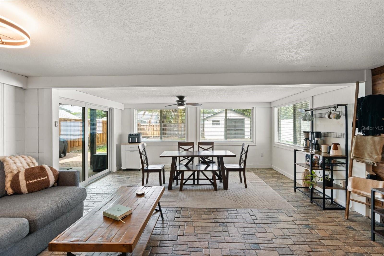 EASTWOOD - Residential