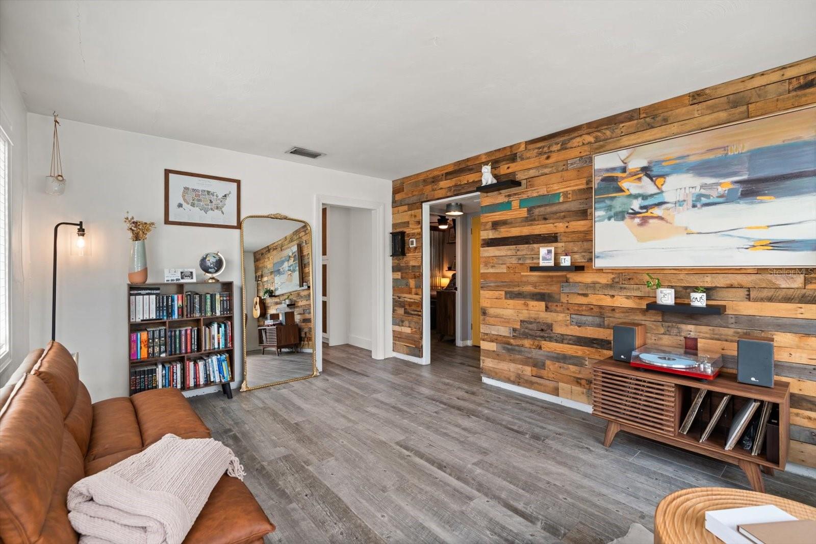 EASTWOOD - Residential