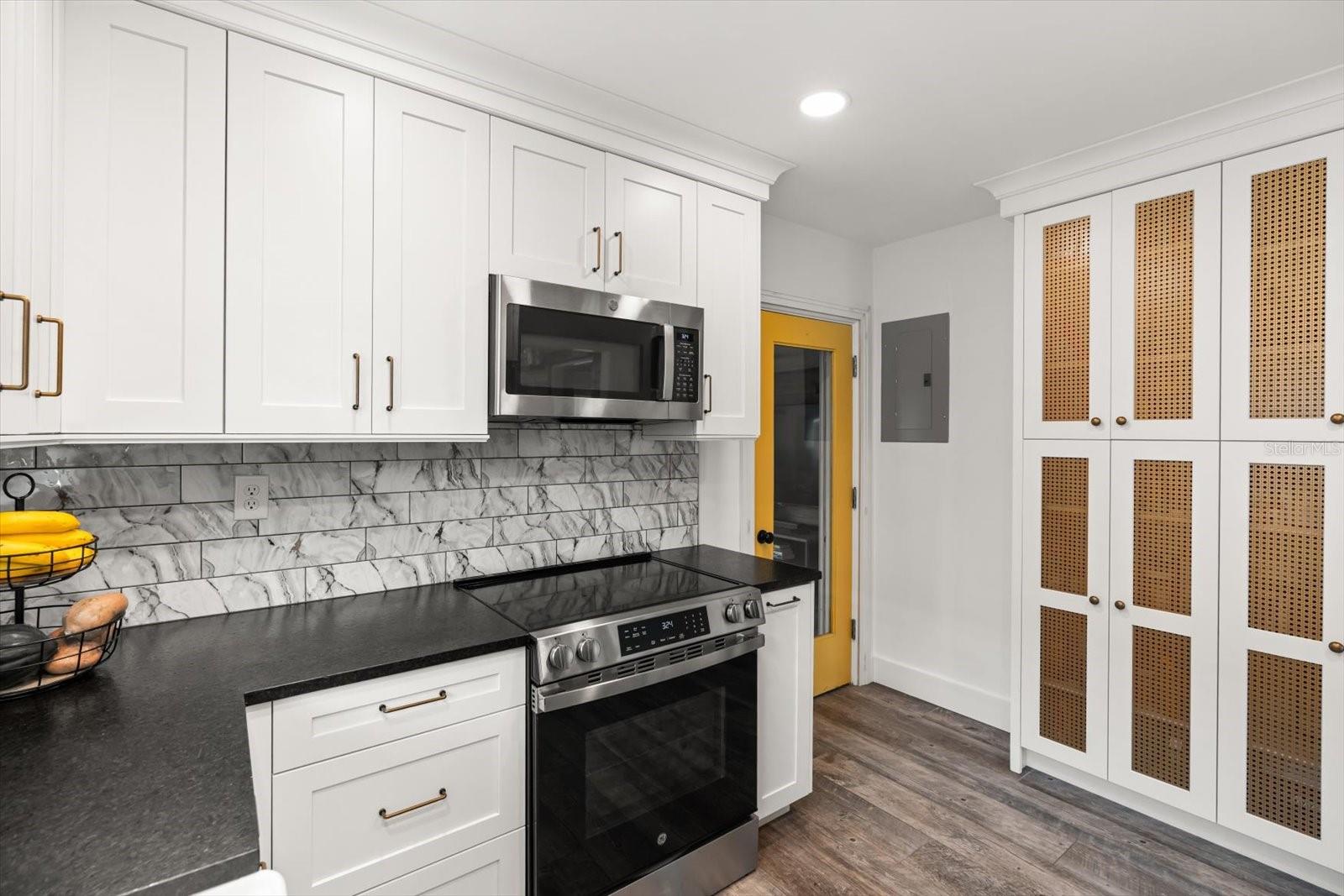 EASTWOOD - Residential